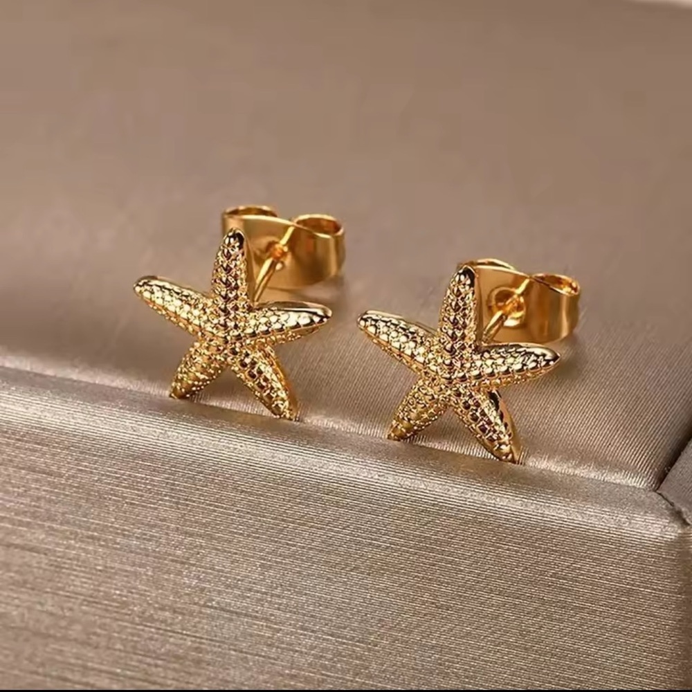 Small Gold Starfish Stainless Steel Stud Earrings
